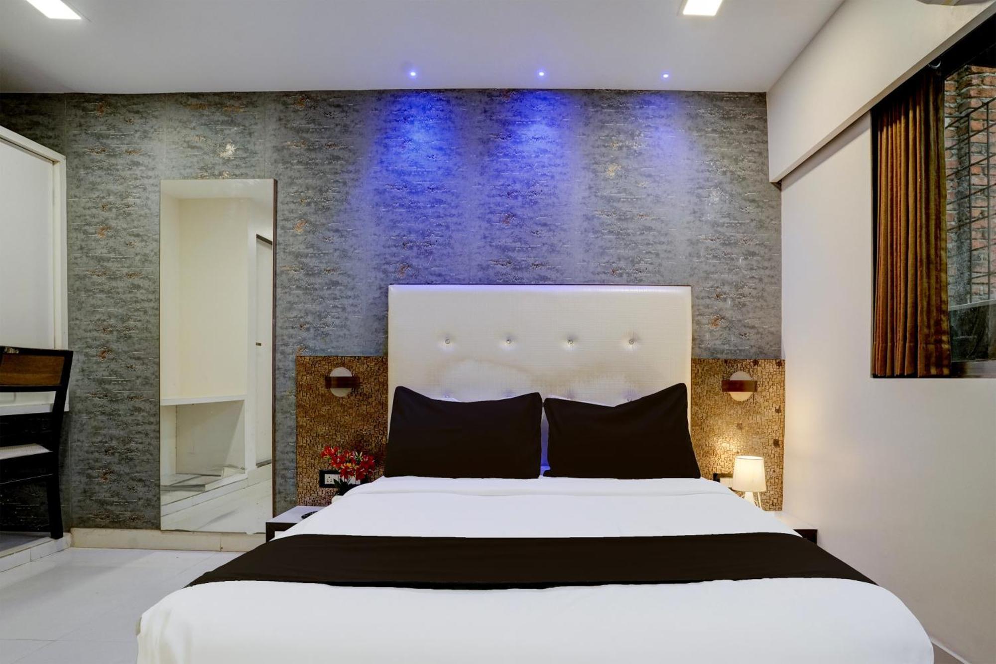 Hotel O Golden Star Mumbai Kültér fotó