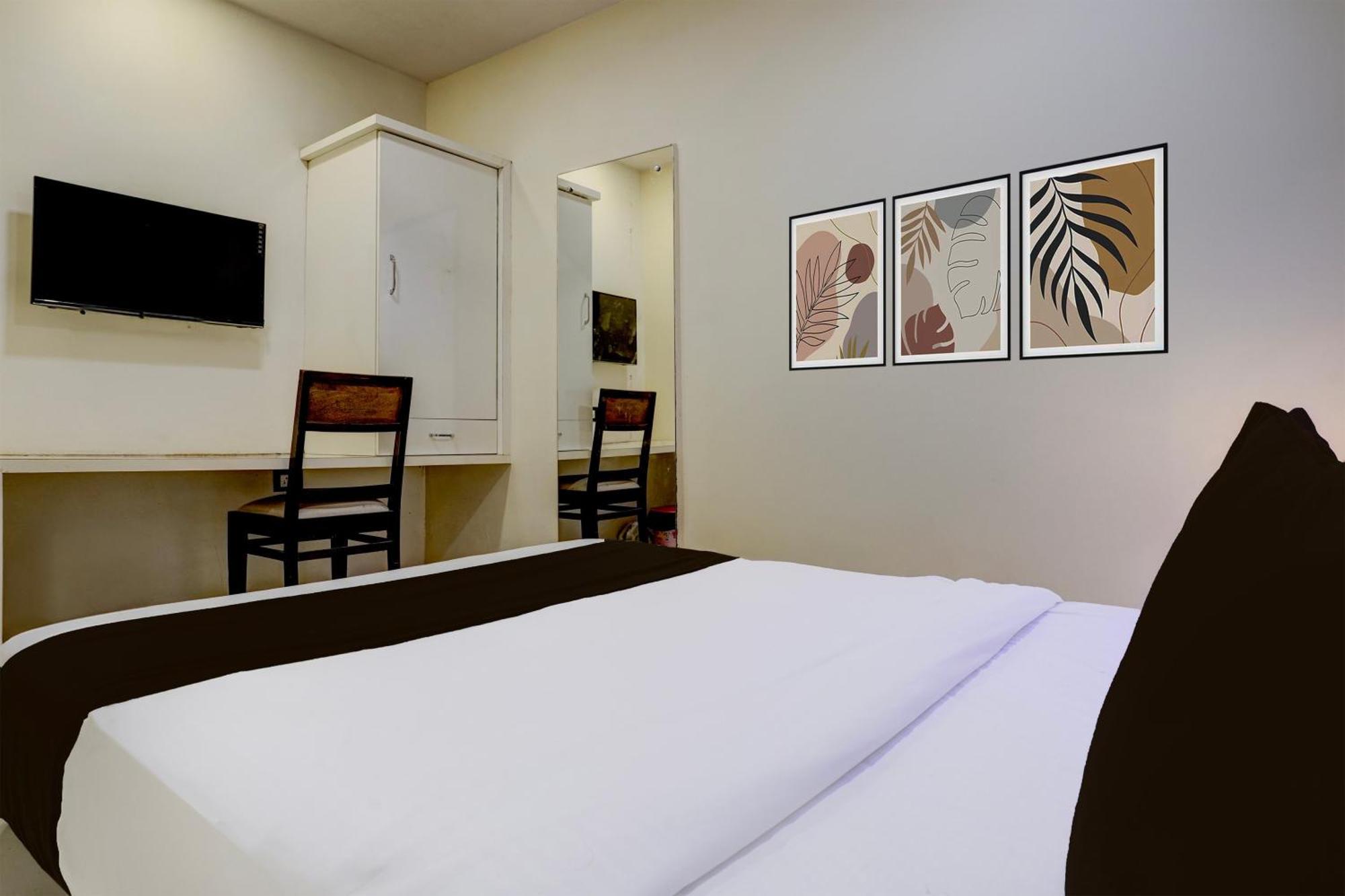 Hotel O Golden Star Mumbai Kültér fotó